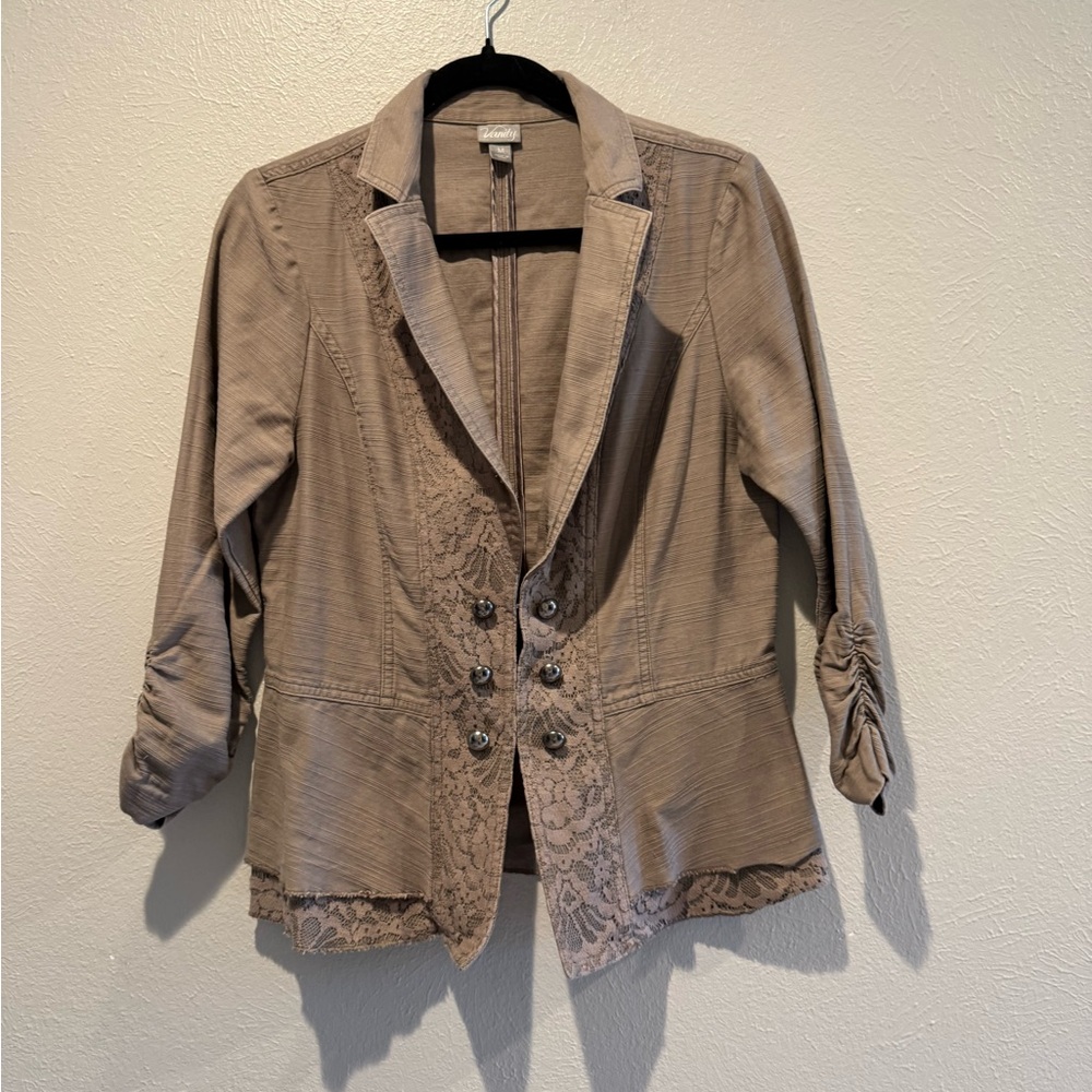 EUC Vanity Brown Lace-Accent Blazer.               PTP 18”, Length 24”
